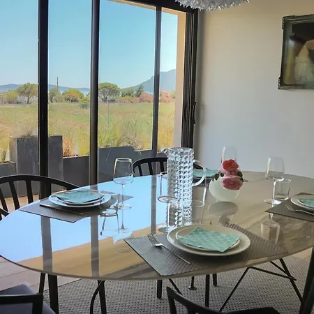 Caladea Locations De 5 Etoiles, Piscine Chauffee * Porto-Vecchio (Corsica)