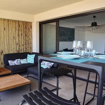 Caladea Locations De 5 Etoiles, Piscine Chauffee