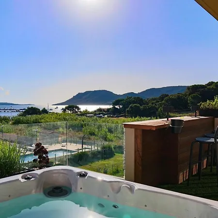 Caladea Locations De 5 Etoiles, Piscine Chauffee Apartman *